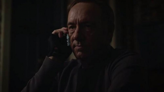 سریال خانه پوشالی - فصل ۱ - قسمت ۱۰