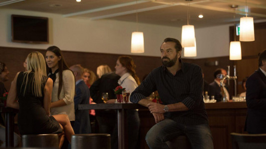 سریال تحت پوشش - فصل ۱ - قسمت ۳ - داروهای طراح ایتالیایی