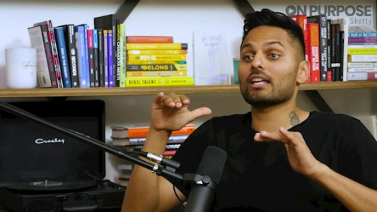 سریال پادکست جی شتی - فصل ۱ - قسمت ۳ - سخنرانی آموزنده دیوید گاگینز: برای درمان تنبلی خود همین امروز این کار (جستجوی چشم باز) را انجام دهید