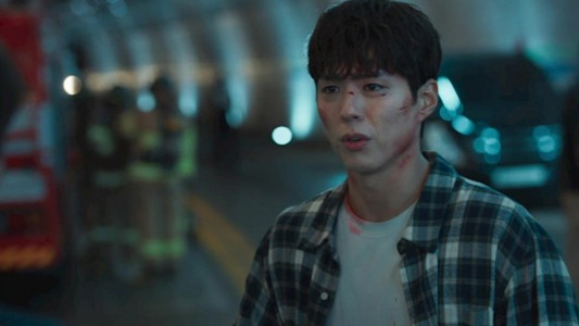 سریال پسر خوب - فصل ۱ - قسمت ۹ - حرکت کنید