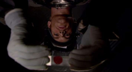 سریال دکستر - فصل ۱ - قسمت ۱ - دکستر