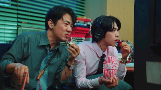 سریال خانم هونگ نفوذی - فصل ۱ - قسمت ۳ - درست زیر دماغه و در خط آتش