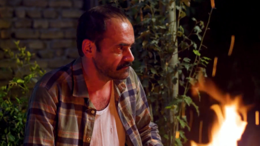 سریال بیگانه‌ای با من است - فصل ۱ - قسمت ۳۶