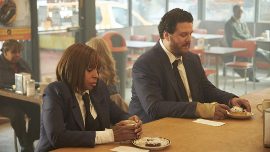 سریال آکادمی آمبرلا - فصل ۱ - قسمت ۴ - مرد روی ماه