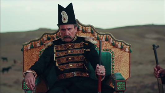 سریال بانوی عمارت - فصل ۱ - قسمت ۳۳