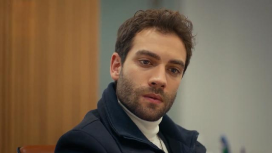 سریال یاقوت کبود - فصل ۱ - قسمت ۳۲