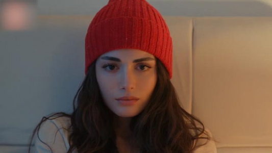 سریال یاقوت کبود - فصل ۱ - قسمت ۱۵