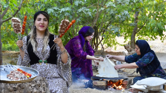 سریال آشپزی روستایی با ویلیج ایونتز - فصل ۱ - قسمت ۲۷