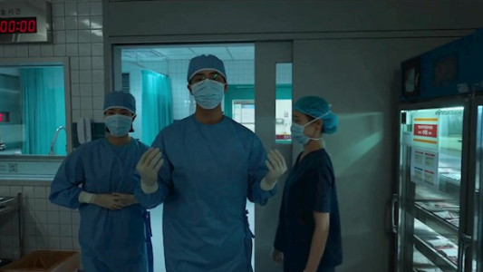 سریال کد تروما: قهرمانان در آماده‌ باش - فصل ۱ - قسمت ۸ - بیمار: باک کانگ هیوک (قسمت آخر)