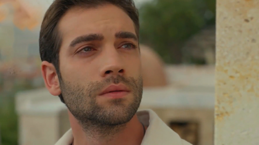 سریال یاقوت کبود - فصل ۱ - قسمت ۵۲ (قسمت آخر)