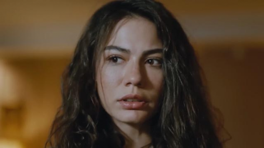 سریال اسم من فرح است - فصل ۱ - قسمت ۳