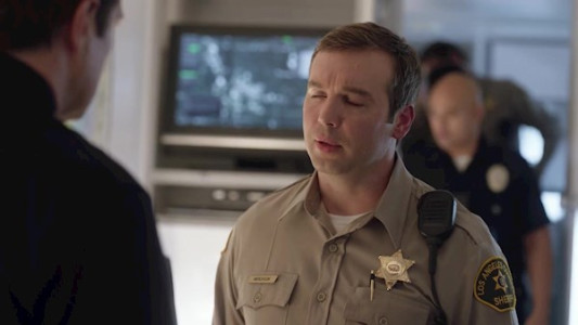 سریال تازه وارد - فصل ۱ - قسمت ۱۵ - تعقیب و گریز