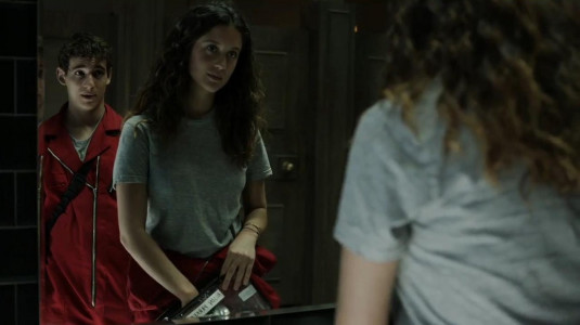 سریال خانه کاغذی - فصل ۱ - قسمت ۱۳ (قسمت آخر - زیرنویس)