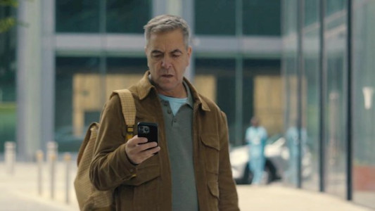 سریال فرار کن - فصل ۱ - قسمت ۷ - درب‌ های کشویی