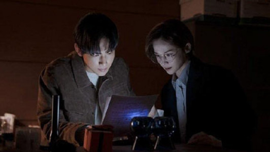 سریال سی و نه - فصل ۱ - قسمت ۱۰ - او که رقص می کند باید پیپ را بپردازد