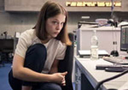 سریال بانک های بد - فصل ۱ - قسمت ۳ - مردی از لندن