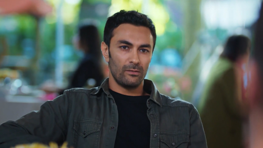 سریال عشق بی حد و مرز - فصل ۱ - قسمت ۶۳