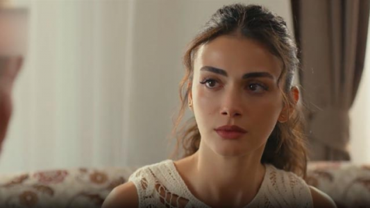 سریال یاقوت کبود - فصل ۱ - قسمت ۱۰