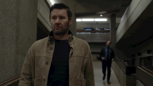 سریال ماده تاریک - فصل ۱ - قسمت ۴ - راهرو