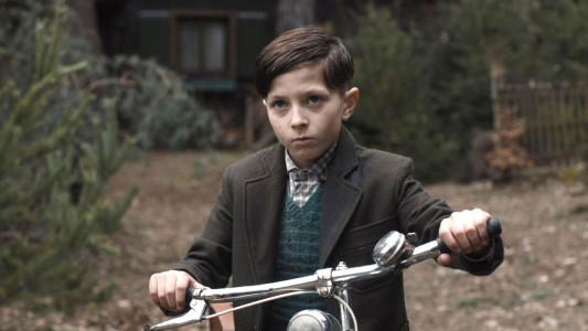 سریال تاریکی - فصل ۱ - قسمت ۸ - هرچه بکاری همان را برداشت می‌کنی