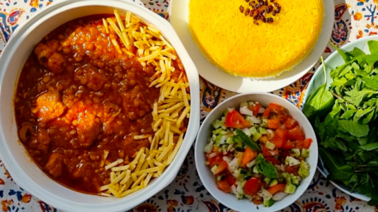 سریال آموزش انواع خورشت - آشپزی با مهتاب - فصل ۱ - طرز تهیه خورشت قیمه با بوقلمون
