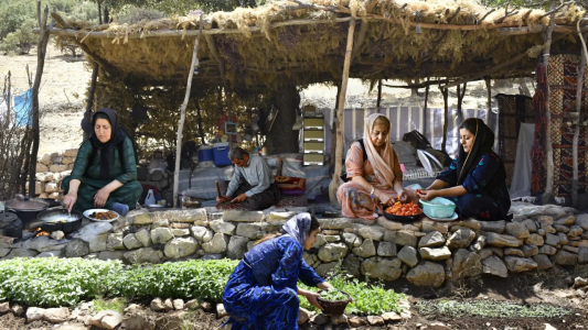 سریال آشپزی روستایی با ویلیج ایونتز - فصل ۱ - قسمت ۹