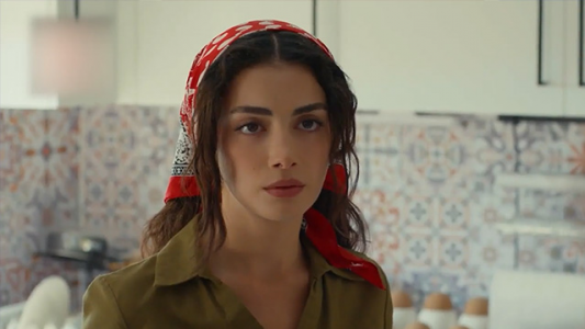 سریال یاقوت کبود - فصل ۱ - قسمت ۶