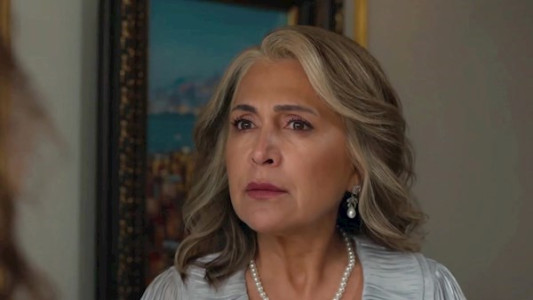 سریال غریبه ای در آینه - فصل ۱ - قسمت ۳