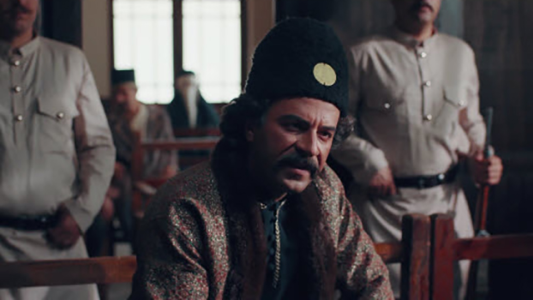 سریال بانوی عمارت - فصل ۱ - قسمت ۲۲