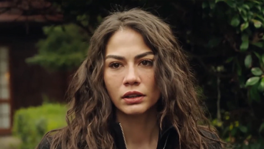 سریال اسم من فرح است - فصل ۱ - قسمت ۱۳