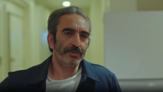 سریال اسم من فرح است - فصل ۱ - قسمت ۱۸