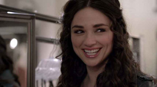 سریال گرگ نوجوان - فصل ۱ - قسمت ۱۱ - رسمی بودن