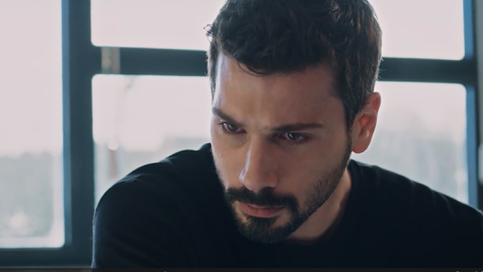 سریال عشق بی حد و مرز - فصل ۱ - قسمت ۵۴