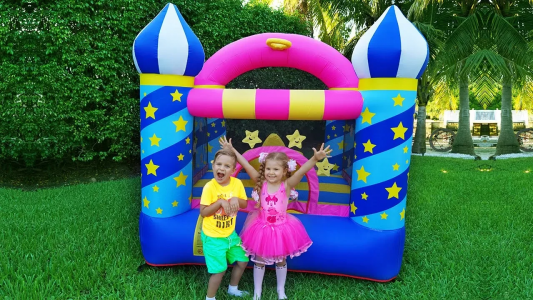 انیمیشن دیانا و روما - اسباب بازی‌های بادی - فصل ۱ - قسمت ۱۹