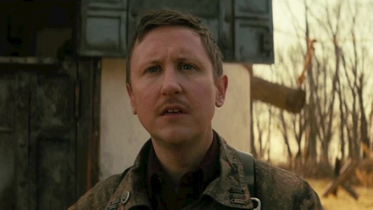 سریال سقوط - فصل ۱ - قسمت ۷ - رادیو