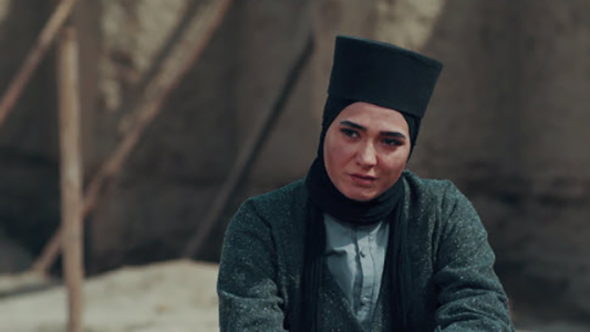 سریال بانوی عمارت - فصل ۱ - قسمت ۳۲