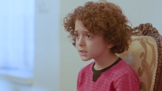 سریال بیگانه‌ای با من است - فصل ۱ - قسمت ۳۴