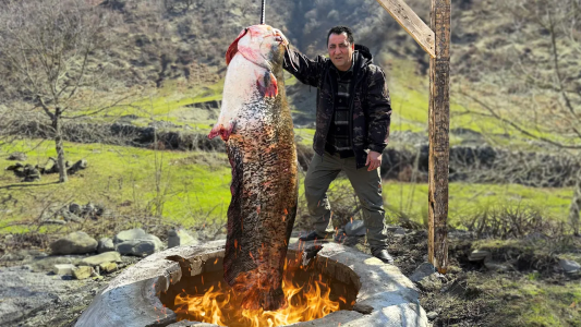 سریال آشپزی روستایی در دل طبیعت - فصل ۱ - ماهی تنوری