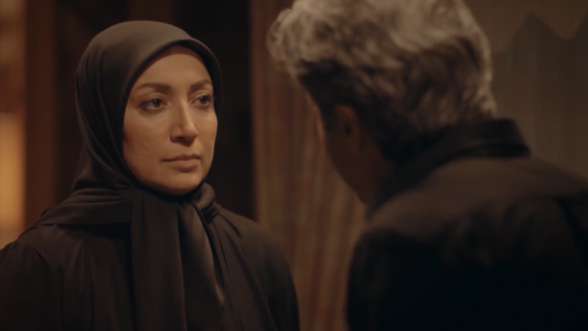 سریال بیگانه‌ای با من است - فصل ۱ - قسمت ۱۴