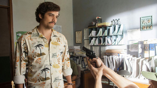 سریال نارکوز - فصل ۱ - قسمت ۱ - سقوط