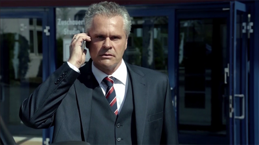 سریال هشدار برای کبری ۱۱ - فصل ۱ - قسمت ۲۴