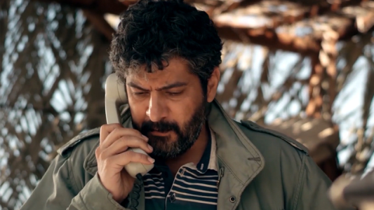 سریال بیگانه‌ای با من است - فصل ۱ - قسمت ۷