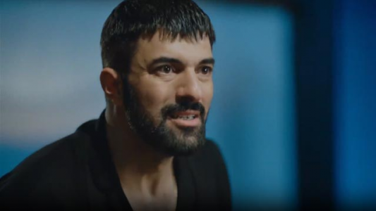 سریال اسم من فرح است - فصل ۱ - قسمت ۱۷