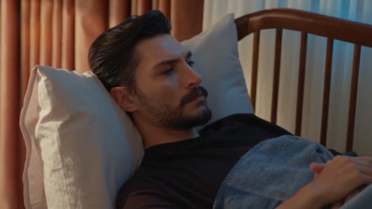 سریال یاقوت کبود - فصل ۱ - قسمت ۲۴