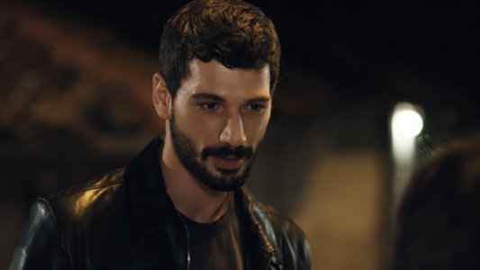 سریال عشق بی حد و مرز - فصل ۱ - قسمت ۵