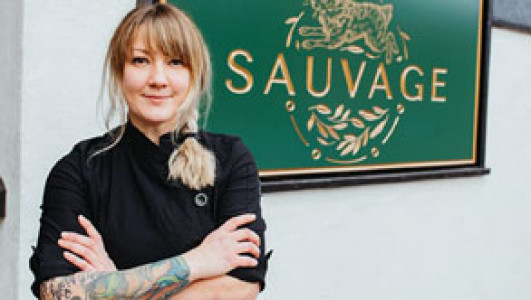 سریال سرآشپزها در برابر طبیعت - فصل ۱ - قسمت ۱ - سیگار کشیدن