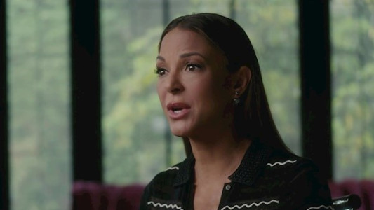 سریال کابوس تعقیب گر من: روایت ایوا لارو - فصل ۱ - قسمت ۱