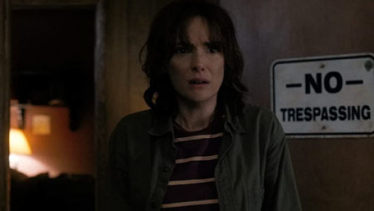 سریال اتفاقات عجیب - فصل ۱ - قسمت ۲ : وایردو در خیابان میپل