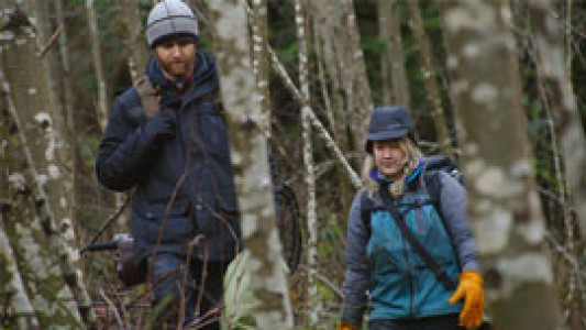 سریال سرآشپزها در برابر طبیعت - فصل ۱ - قسمت ۵ - ماهیگیری برای خرگوش