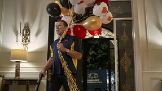 سریال فوبار - فصل ۱ - قسمت ۱ - دخترتان را سر کار ببرید